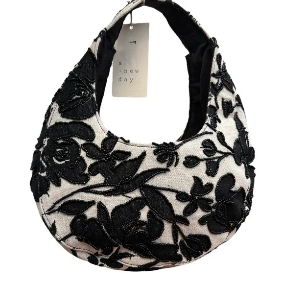 A New Day Beaded Black and White Handbag - Picture 4 of 8
